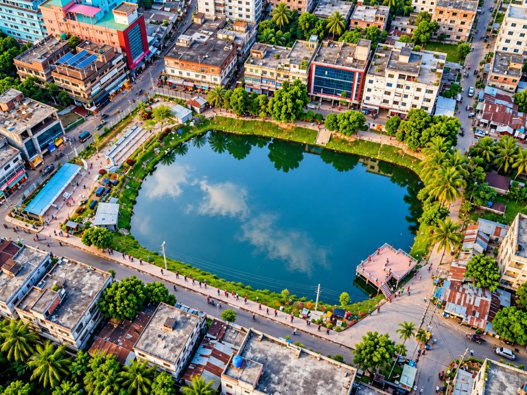 আড়াই কোটি টাকায় বদলে যাবে লালদীঘি